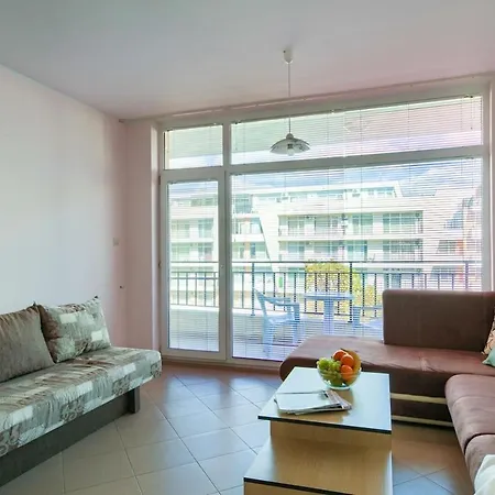 Apartmán Grand Kamelia Cozy 1-bedroom Sluneční pobřeží